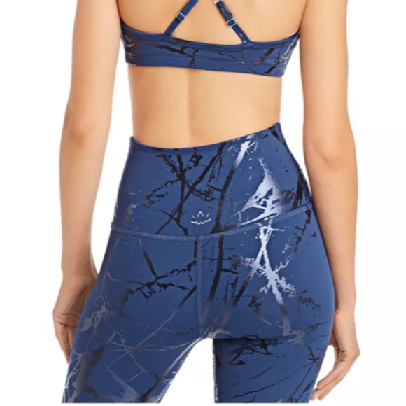 Beyond Yoga Lost Your Marbles Sports Bra & Leggings Size Medium - Picture 4 of 13